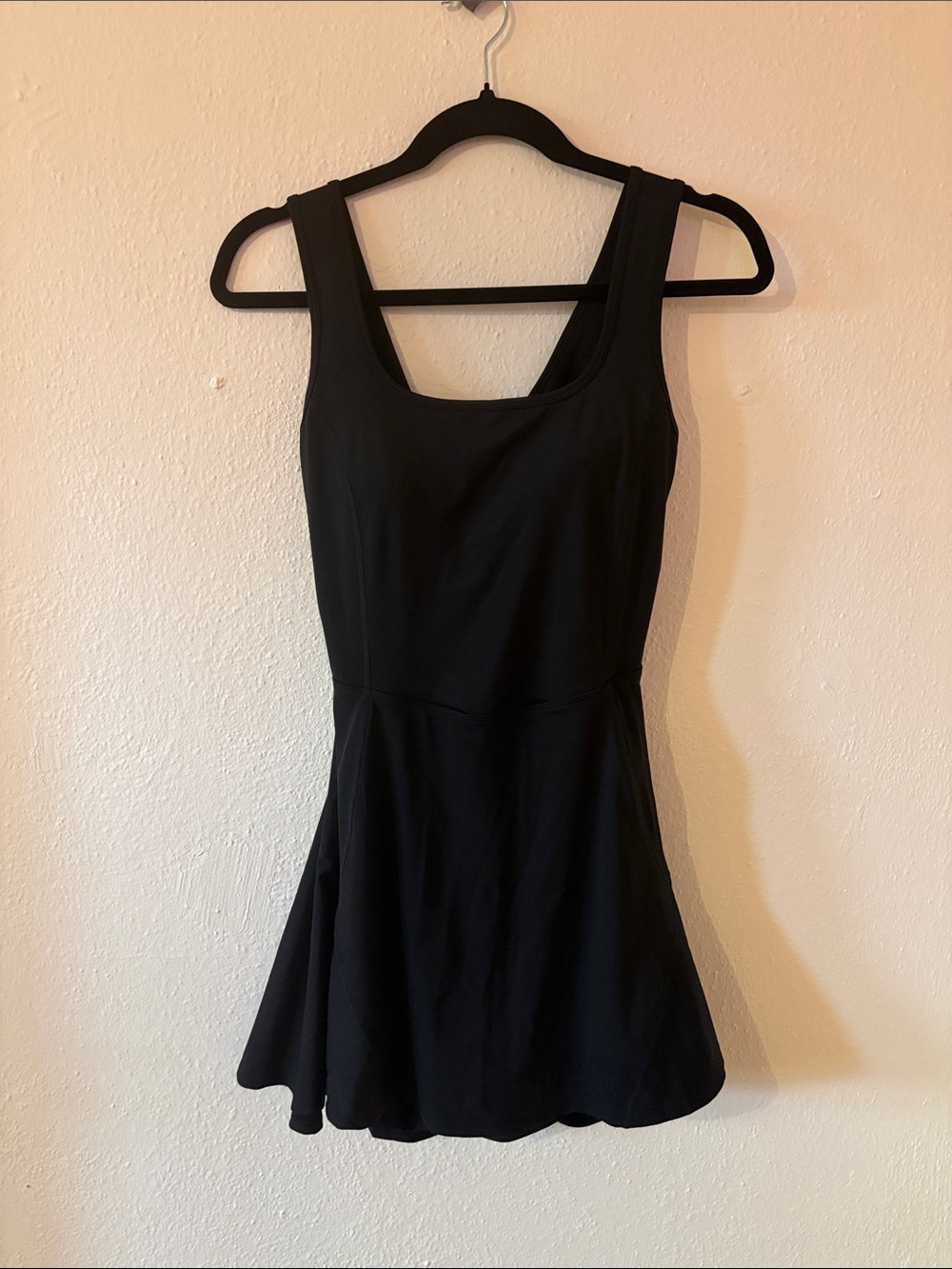 HALARA Black Scoop-Neck Mini Dress